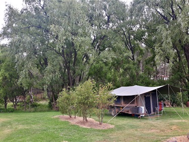 Camping at the Queen Street Uralla Caravan Park