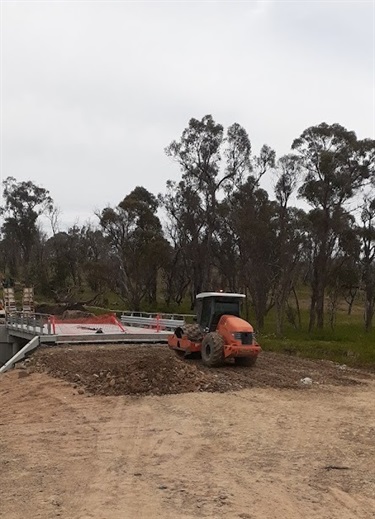 Tolleys Gully Earthworks.jpg