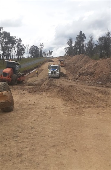 Earthworks at Tolleys Gully Bridge.jpg