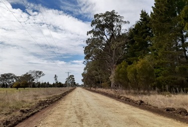 Northeys Road Gravelling, for stabilisation prior to widening. Commencing at Hawthorne Drive intersection.jpg