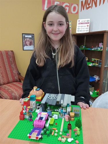 Phoebe-Lego.jpg